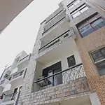 Collection O Agniv Residency Near Saket Metro