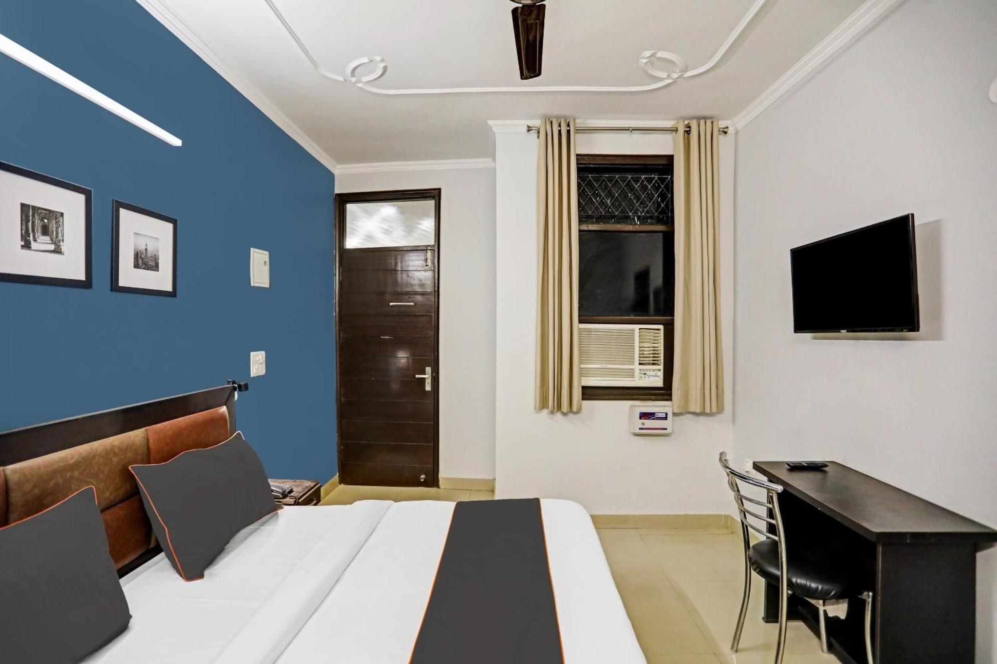 Collection O Agniv Residency Near Saket Metro 4* New Delhi