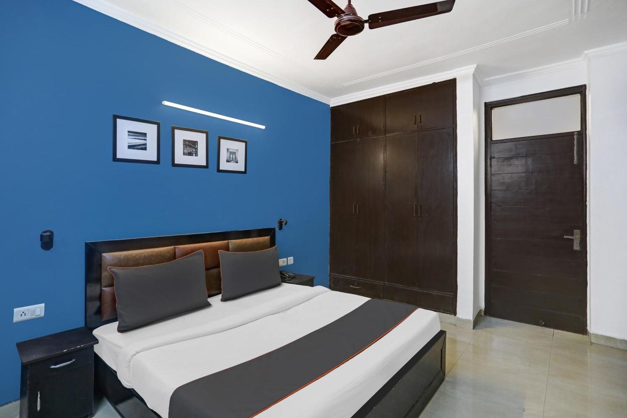 Collection O Agniv Residency Near Saket Metro Hotel 4*